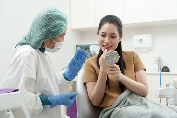 How Dentists Help Ease Dental Anxiety In Patients